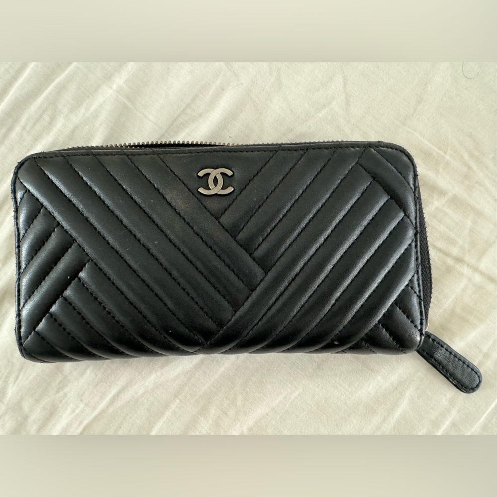Chanel wallet